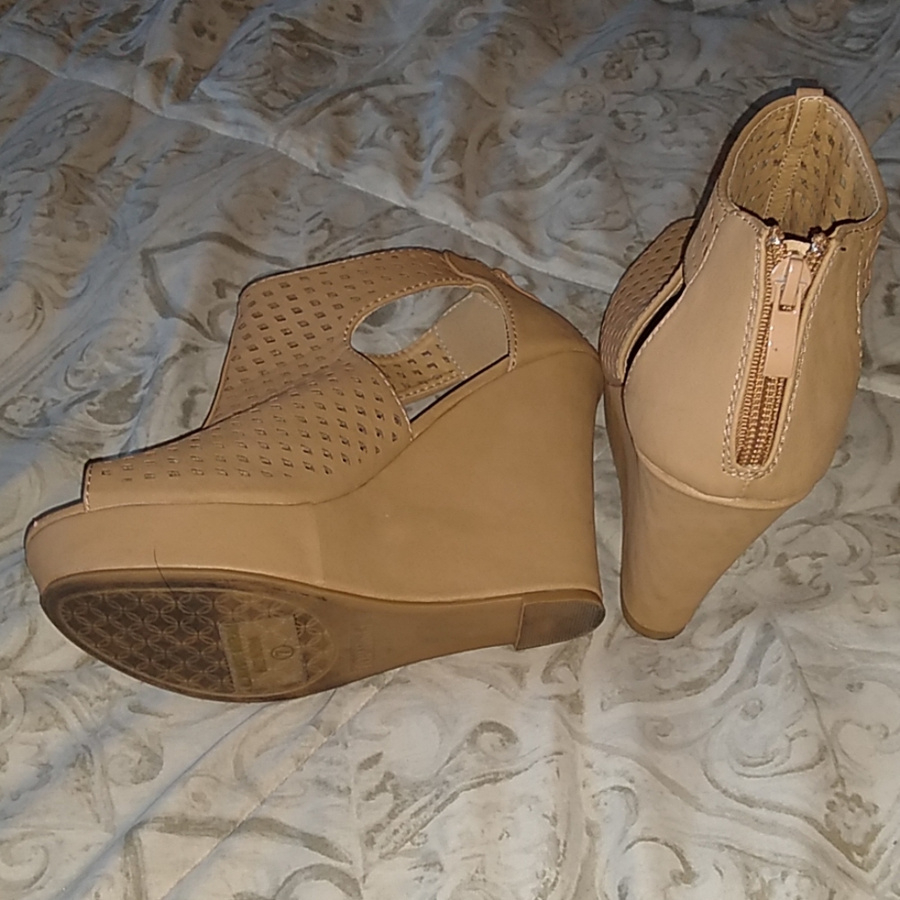 Wedges - Picture 2 of 2